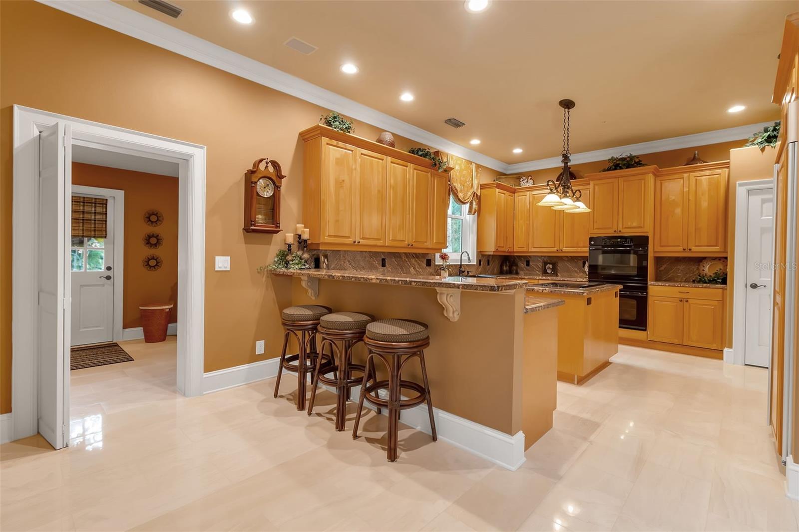 A4707058 Property Photo