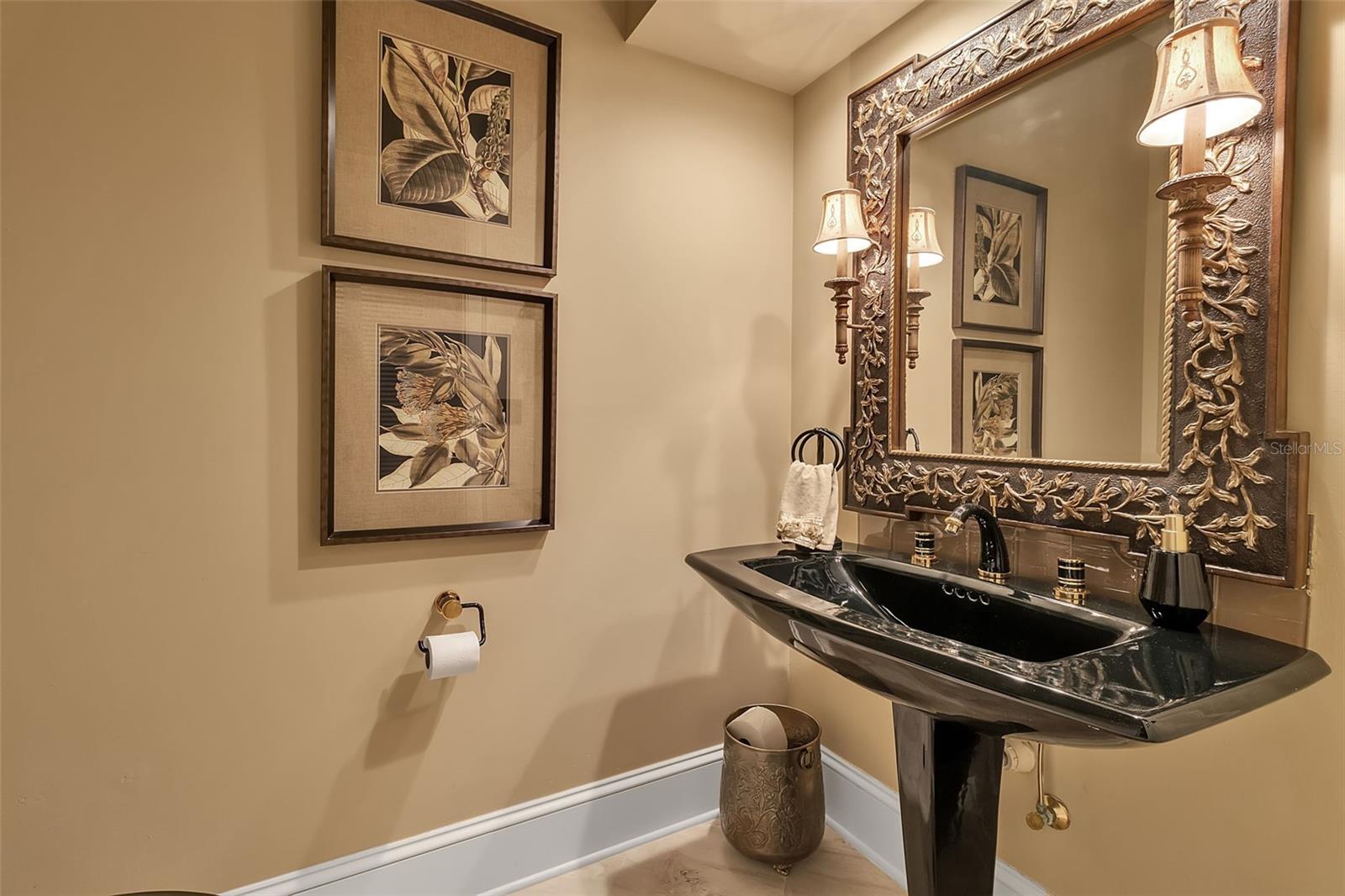 A4707058 Property Photo