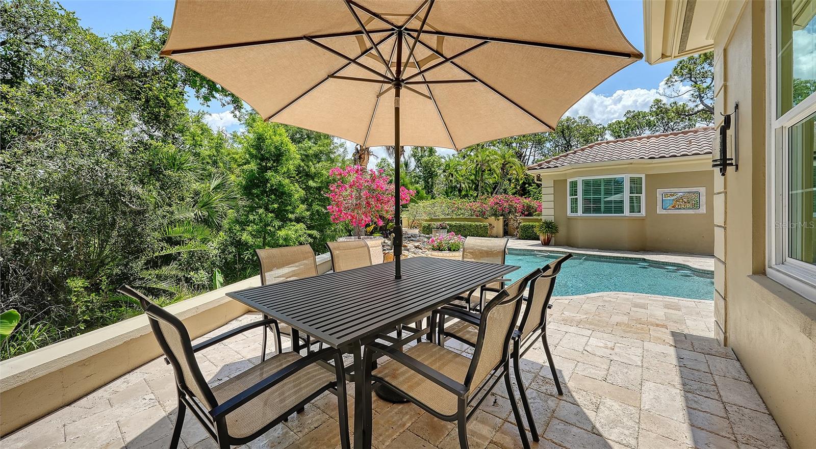 A4707058 Property Photo