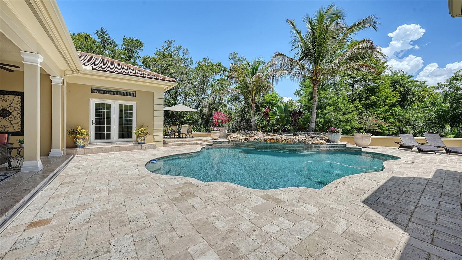 A4707058 Property Photo