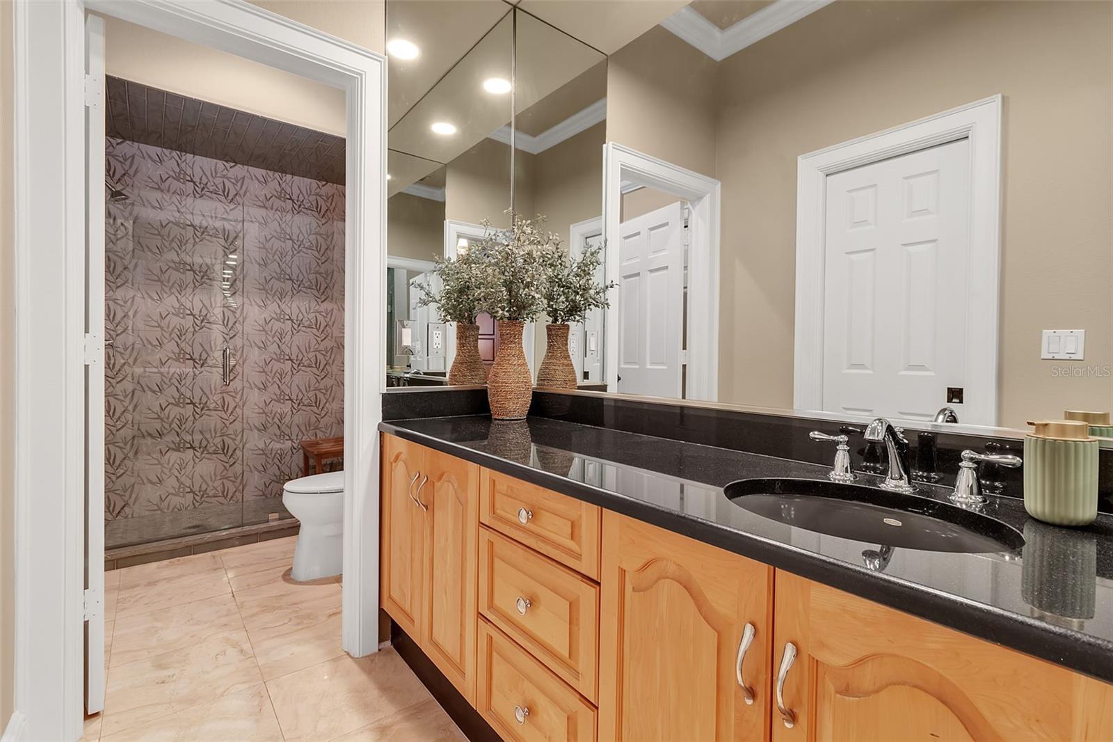 A4707058 Property Photo