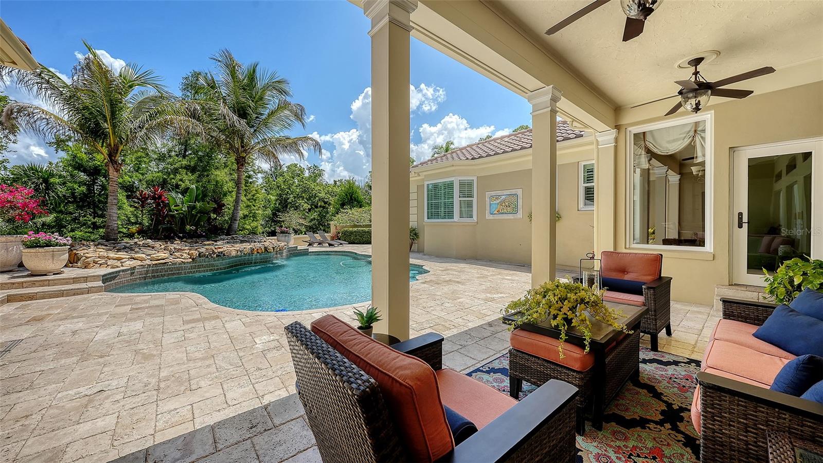A4707058 Property Photo
