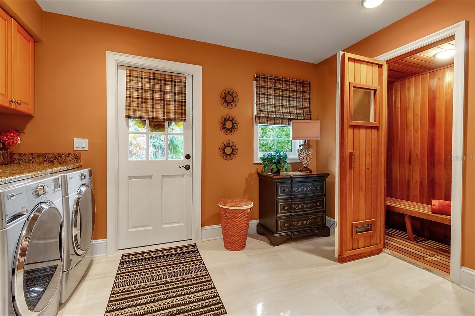 A4707058 Property Photo