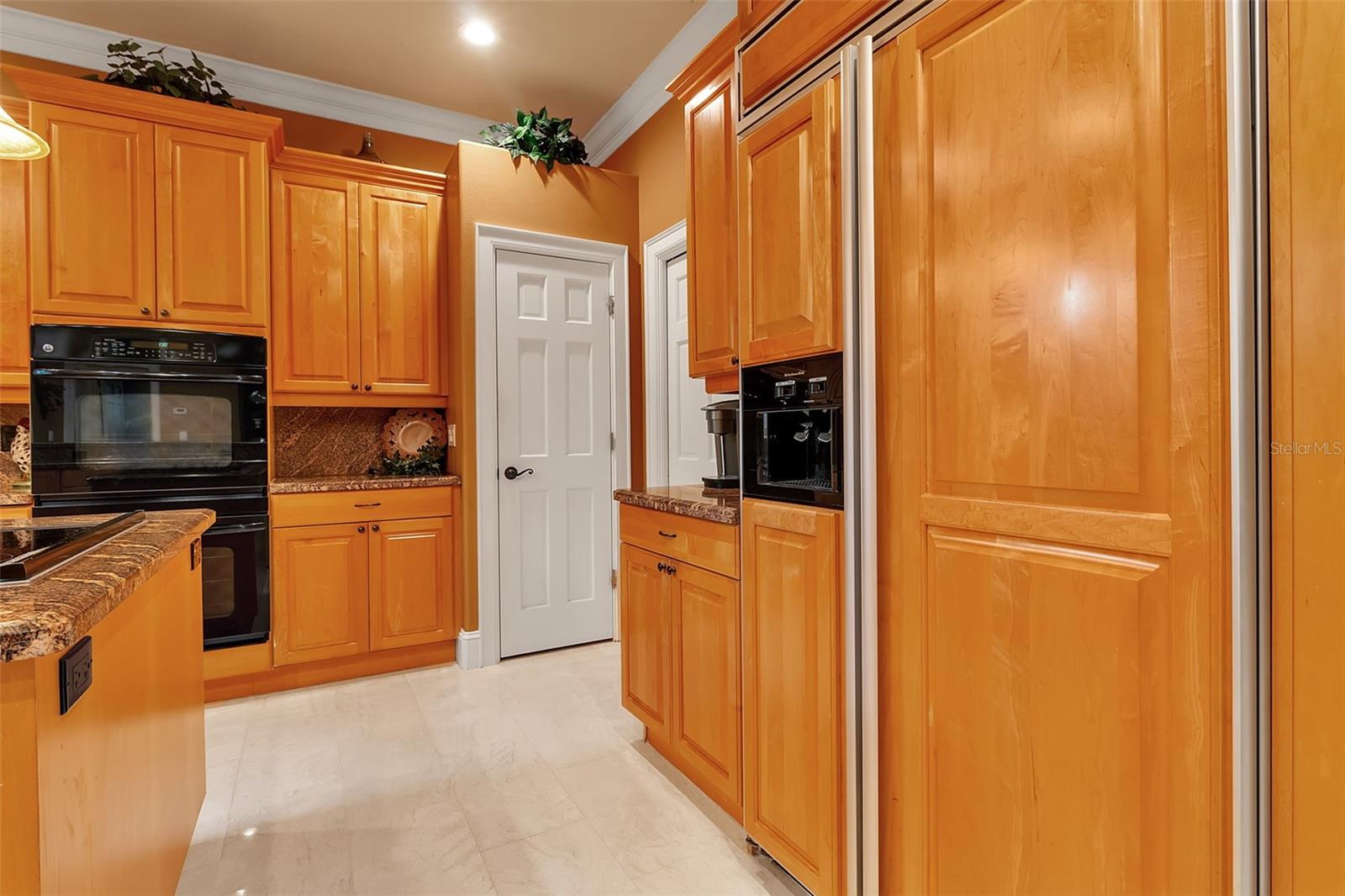 A4707058 Property Photo