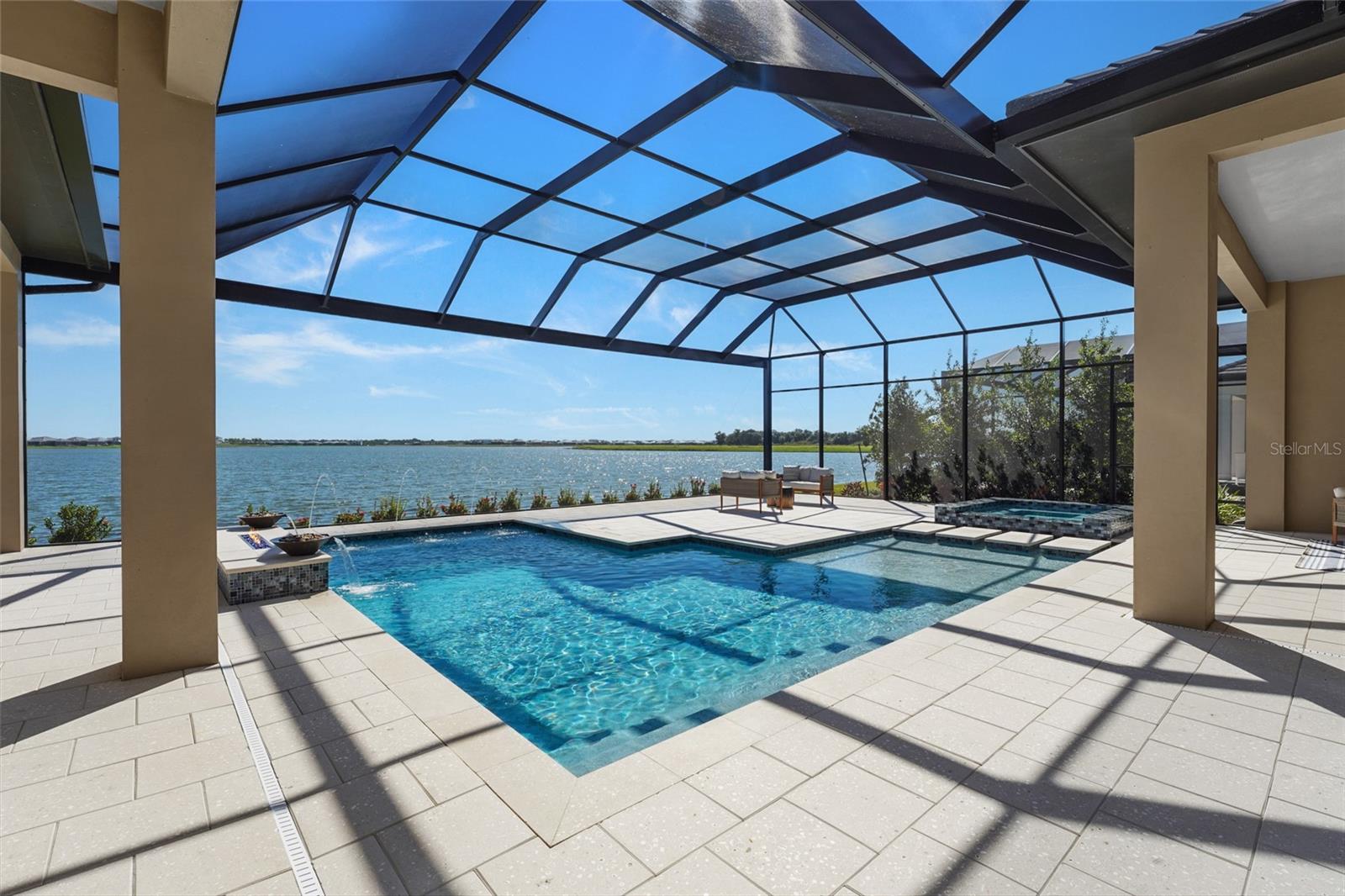 A4707083 Property Photo