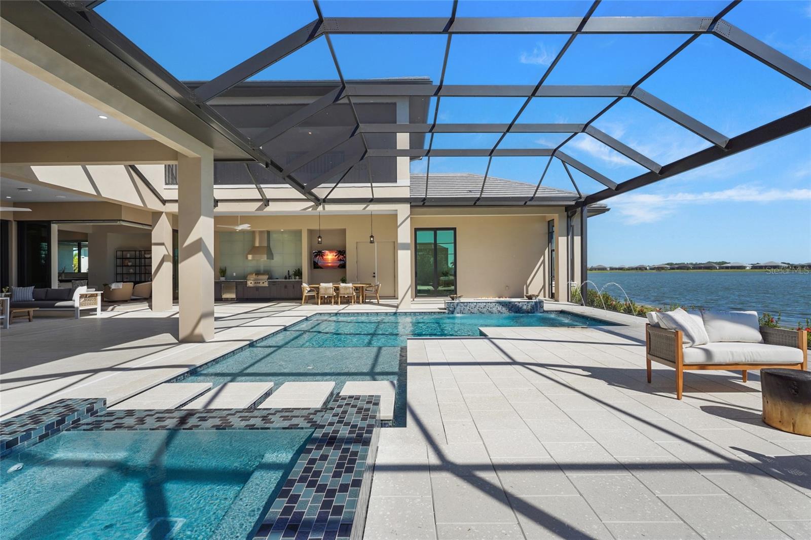 A4707083 Property Photo