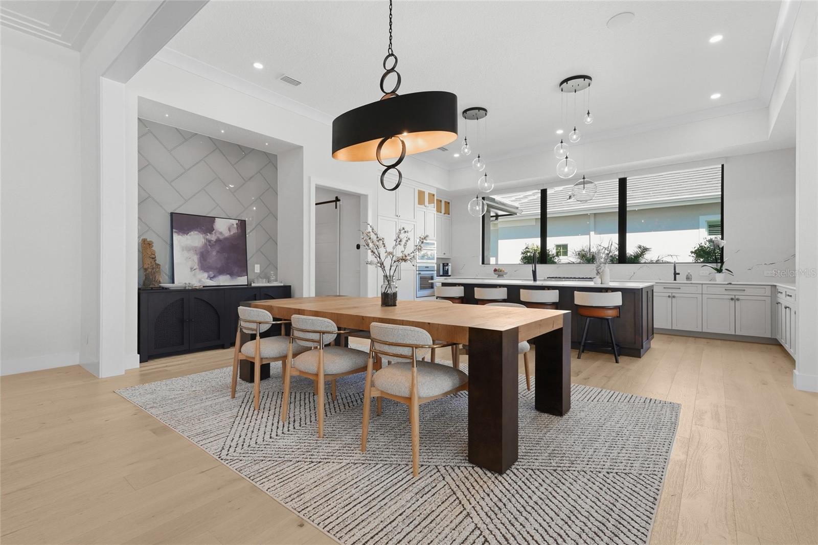 A4707083 Property Photo