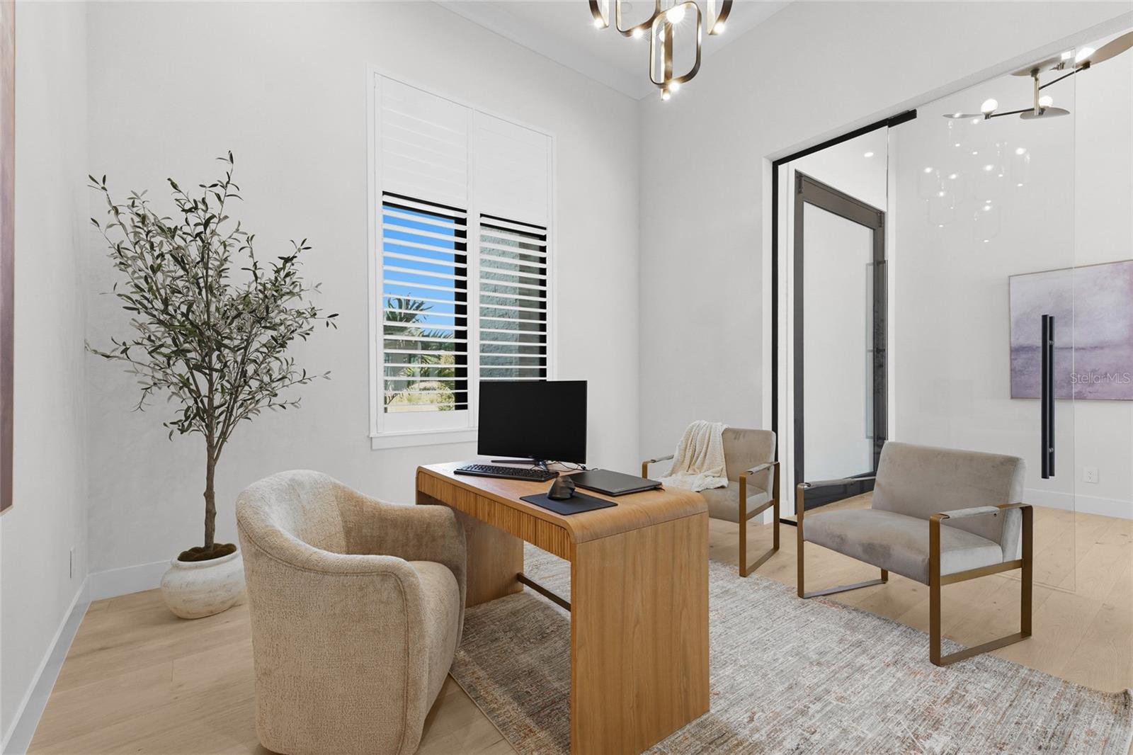 A4707083 Property Photo