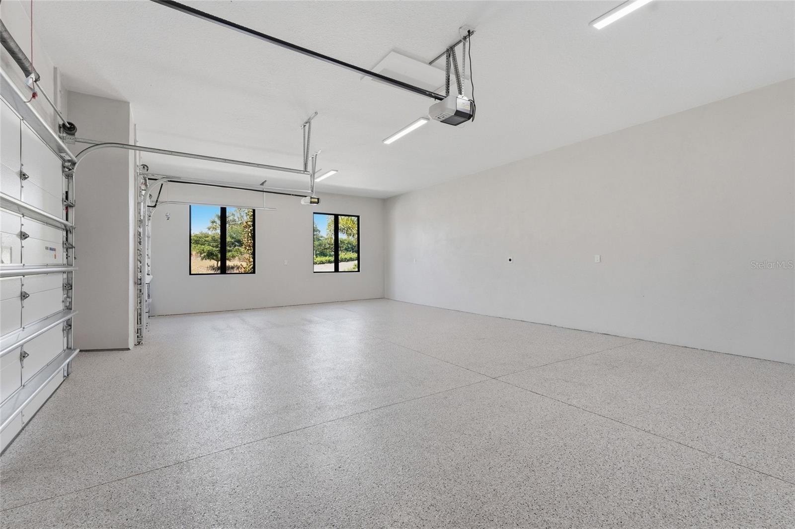 A4707083 Property Photo