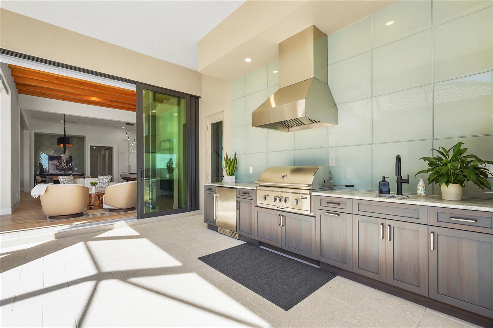 A4707083 Property Photo