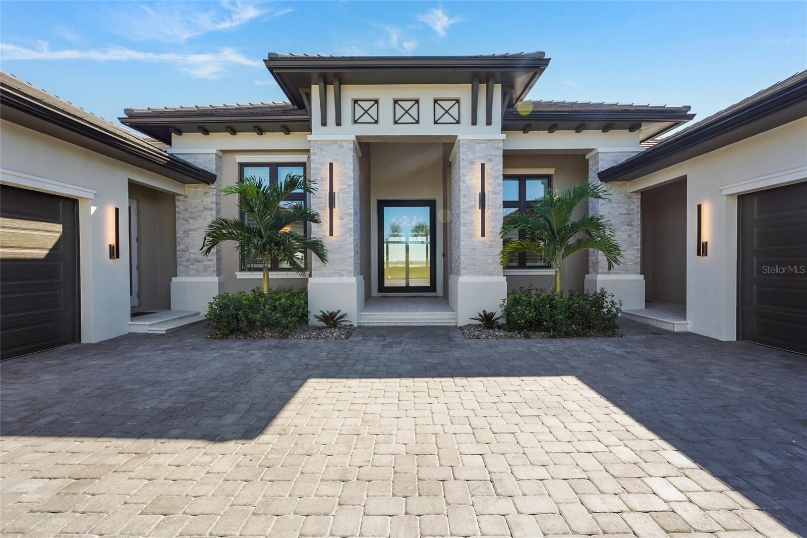 A4707083 Property Photo