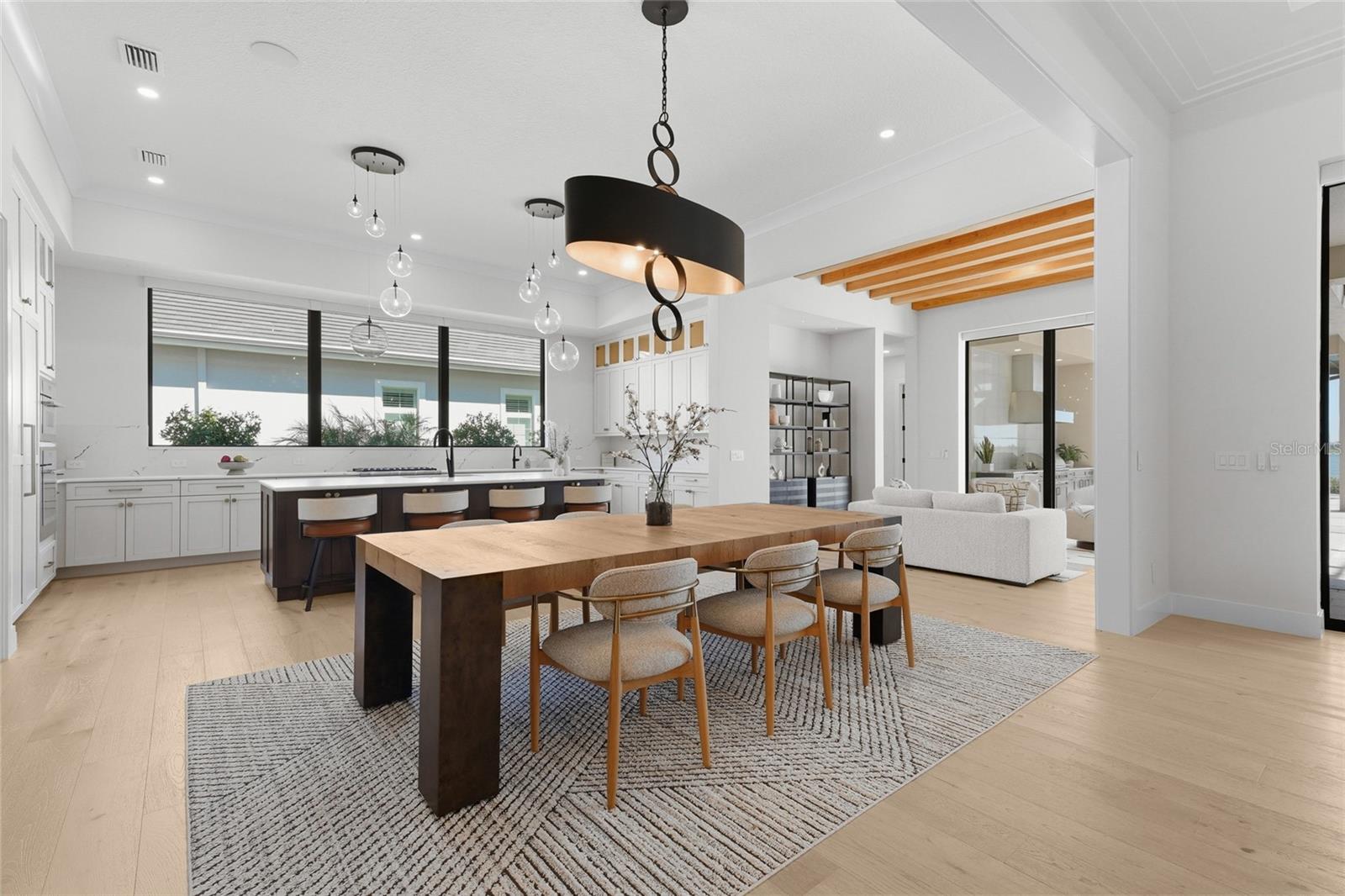 A4707083 Property Photo