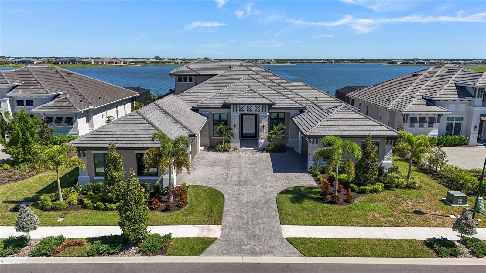 A4707083 Property Photo