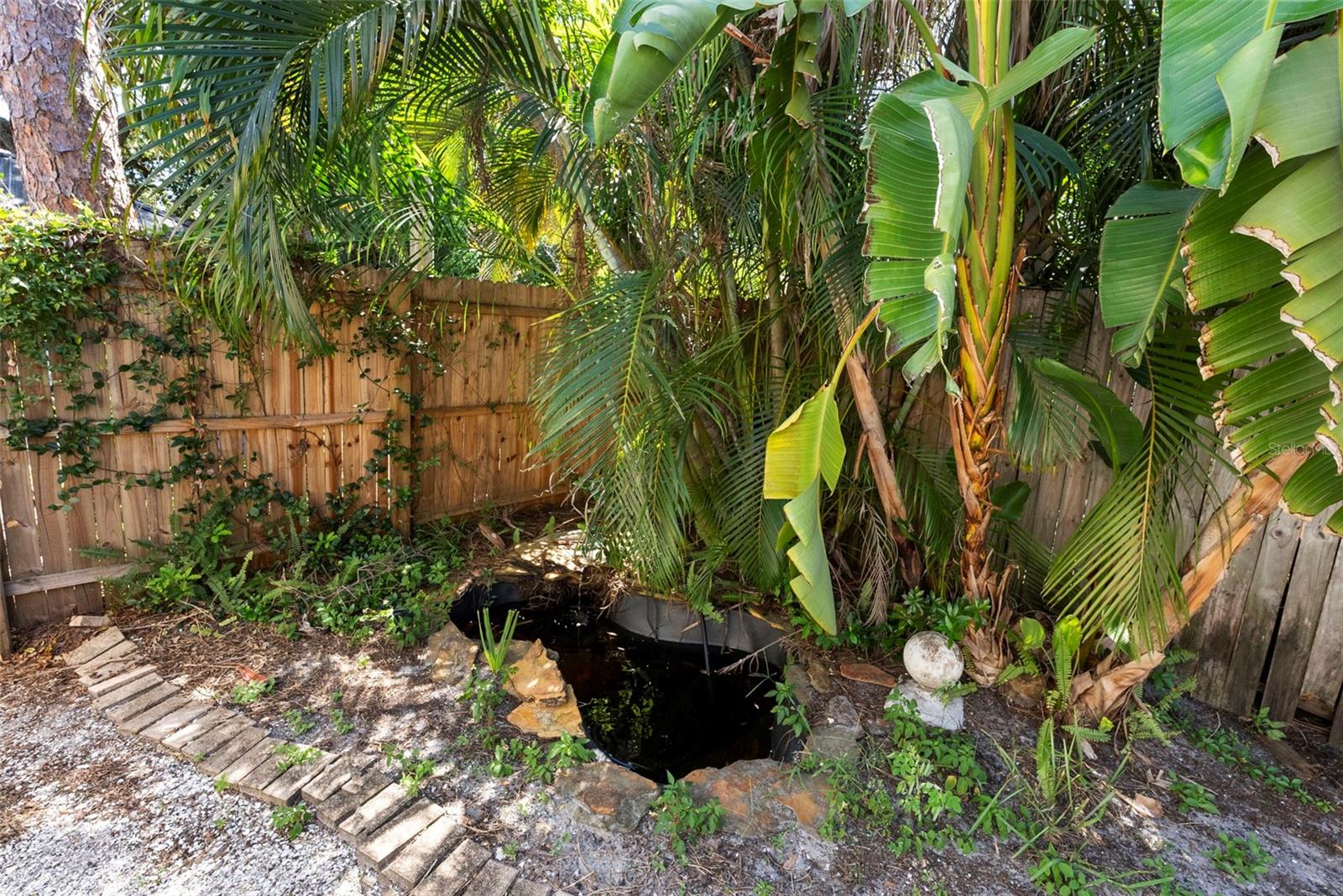 TB8551310 Property Photo