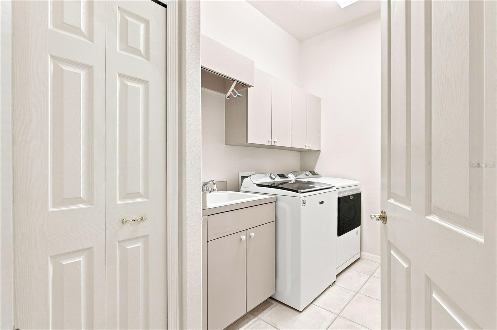 A4707187 Property Photo