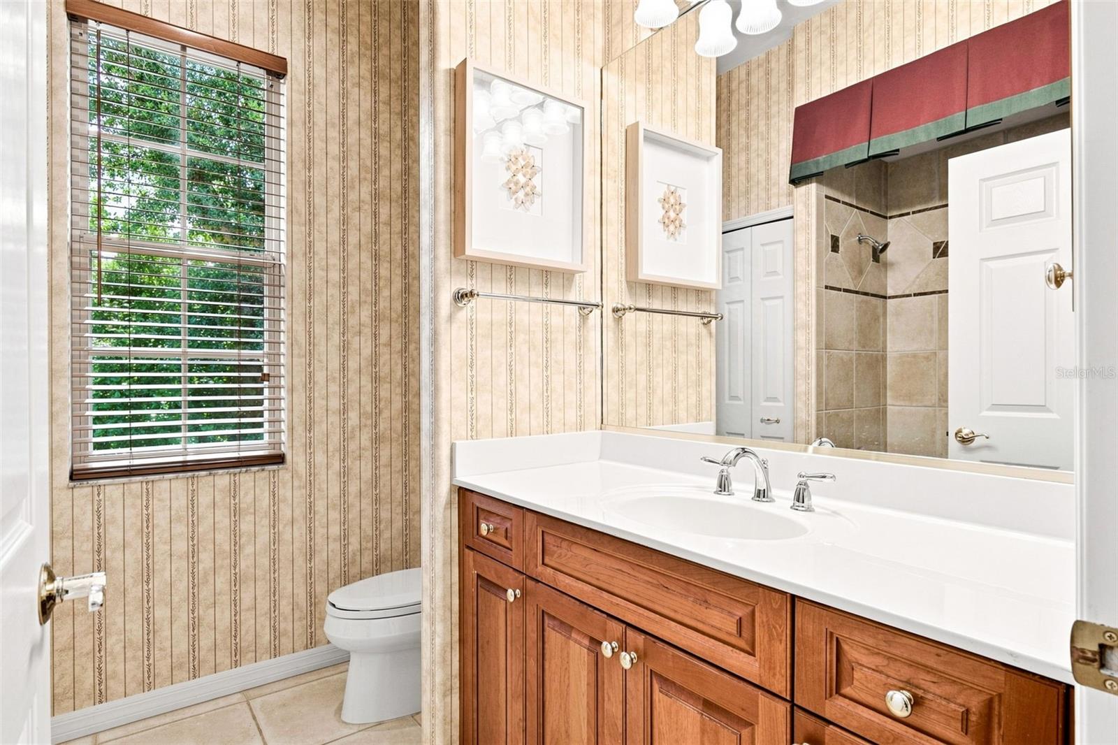 A4707187 Property Photo