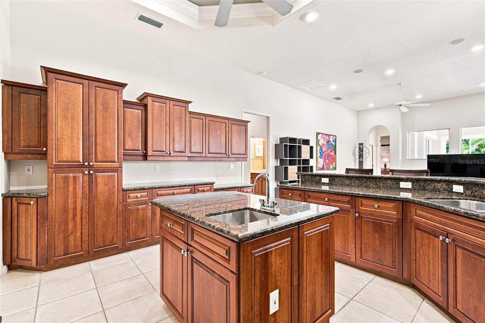 A4707187 Property Photo