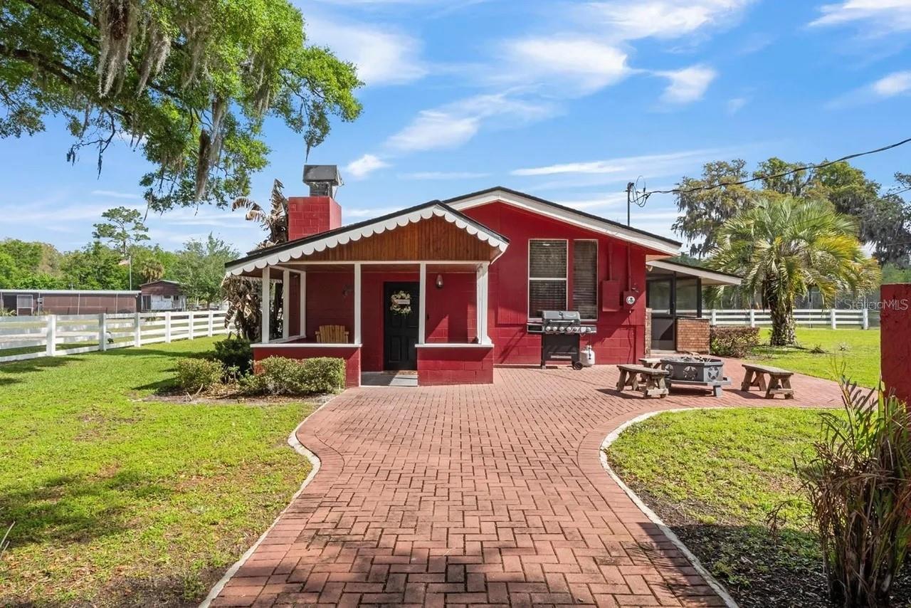 O6444606 Property Photo