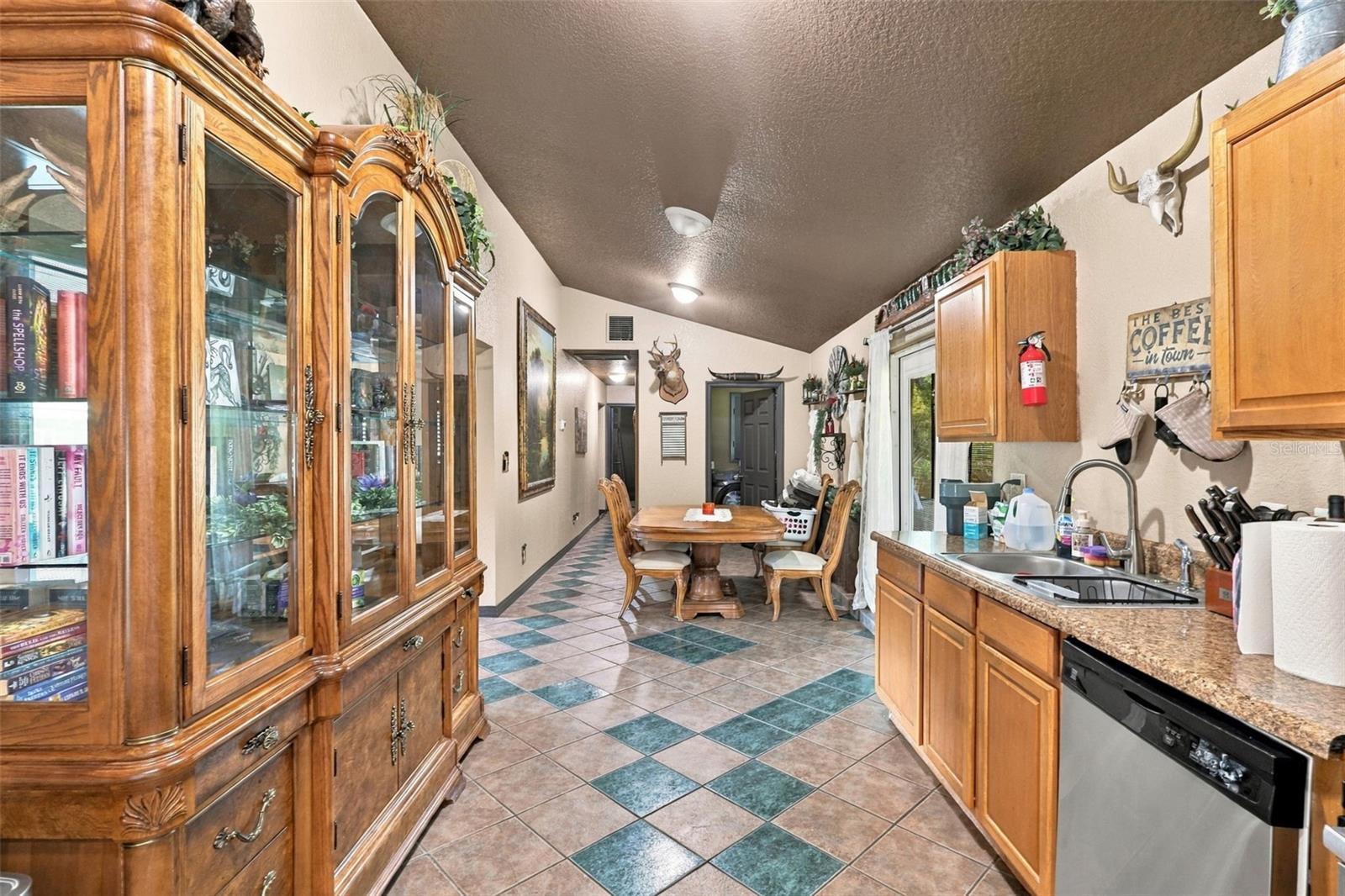 O6444606 Property Photo