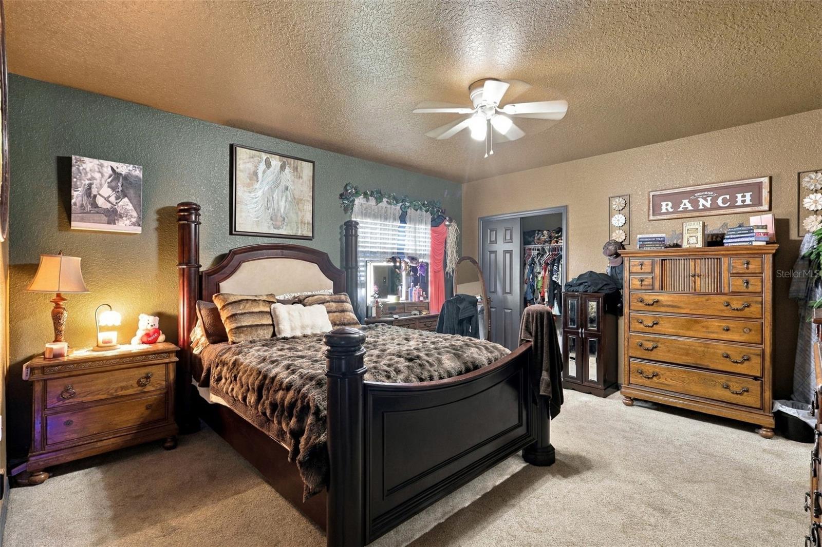 O6444606 Property Photo