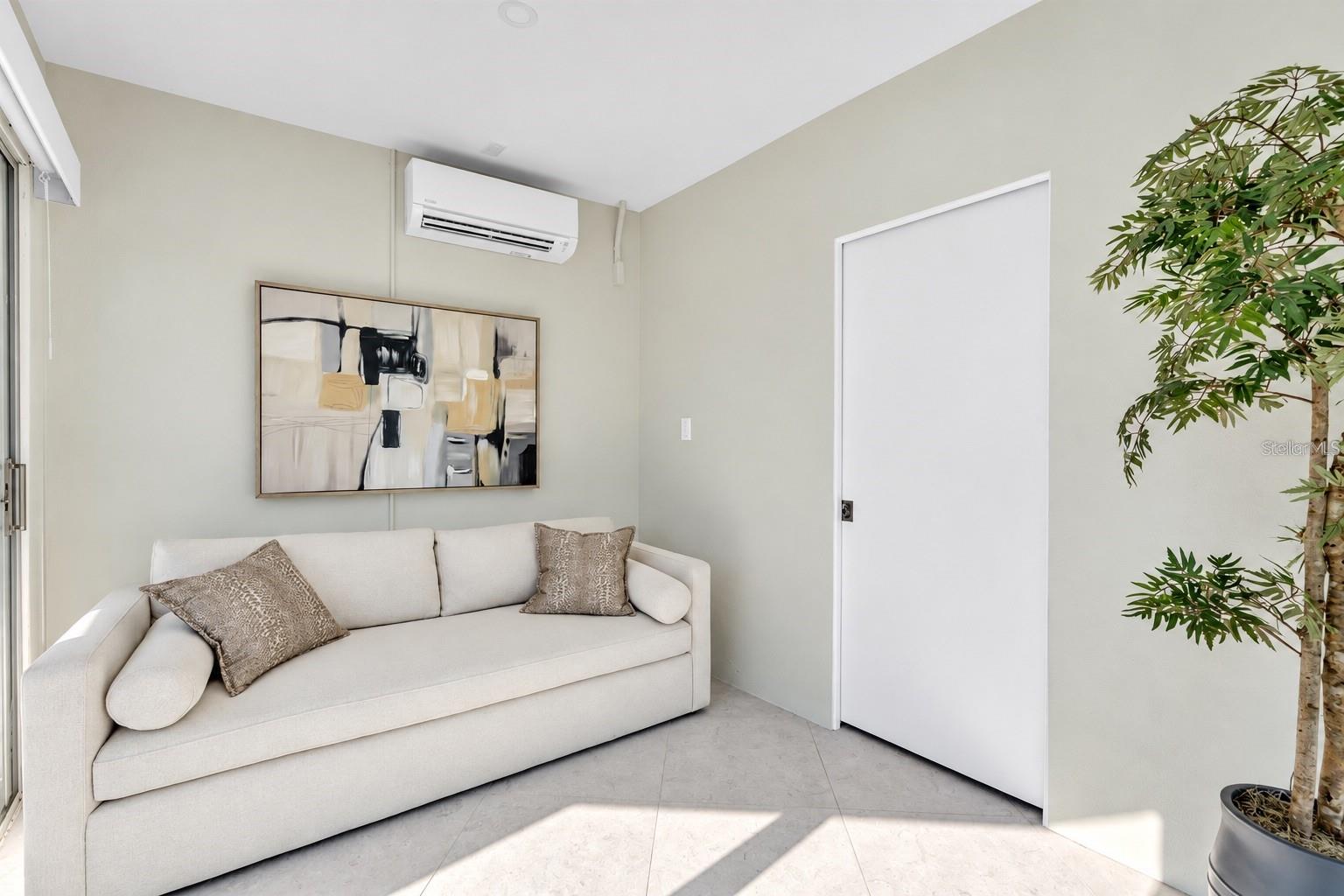 A4707354 Property Photo