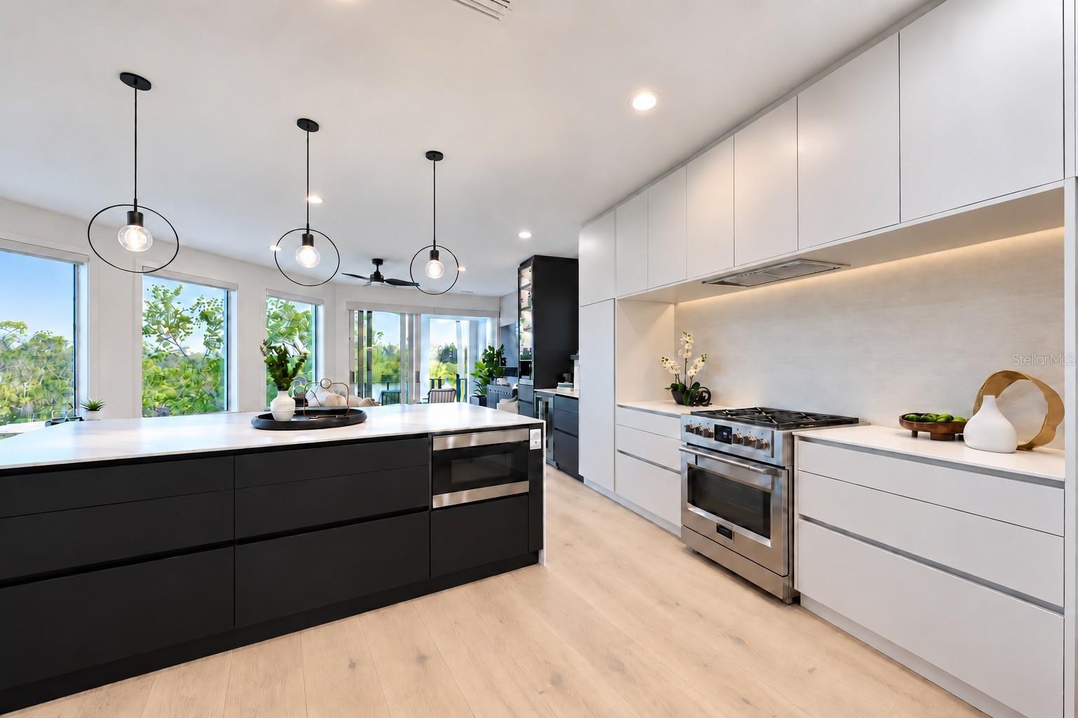 A4707354 Property Photo