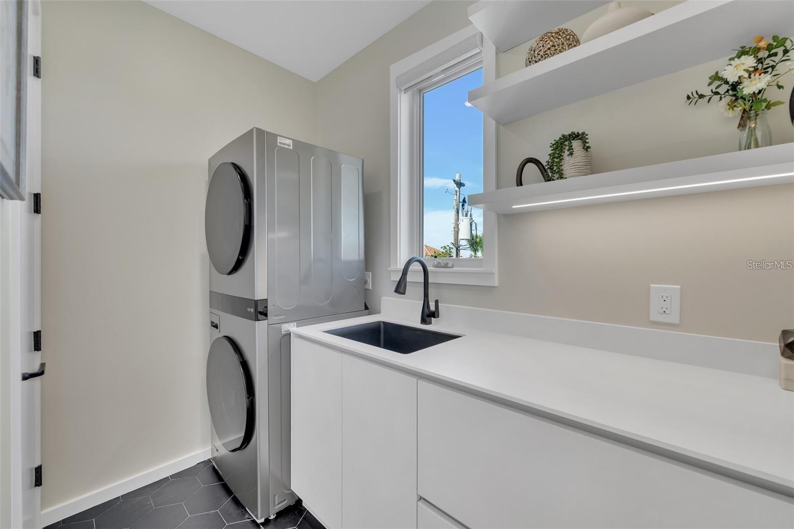 A4707354 Property Photo