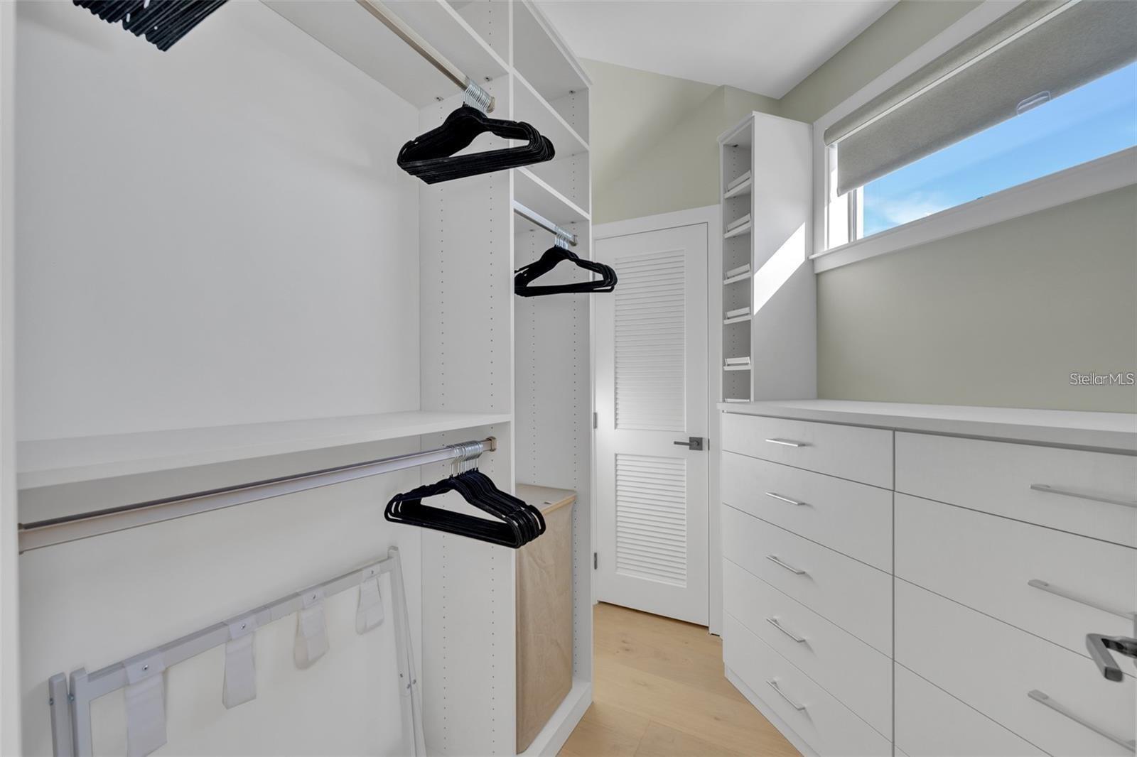 A4707354 Property Photo
