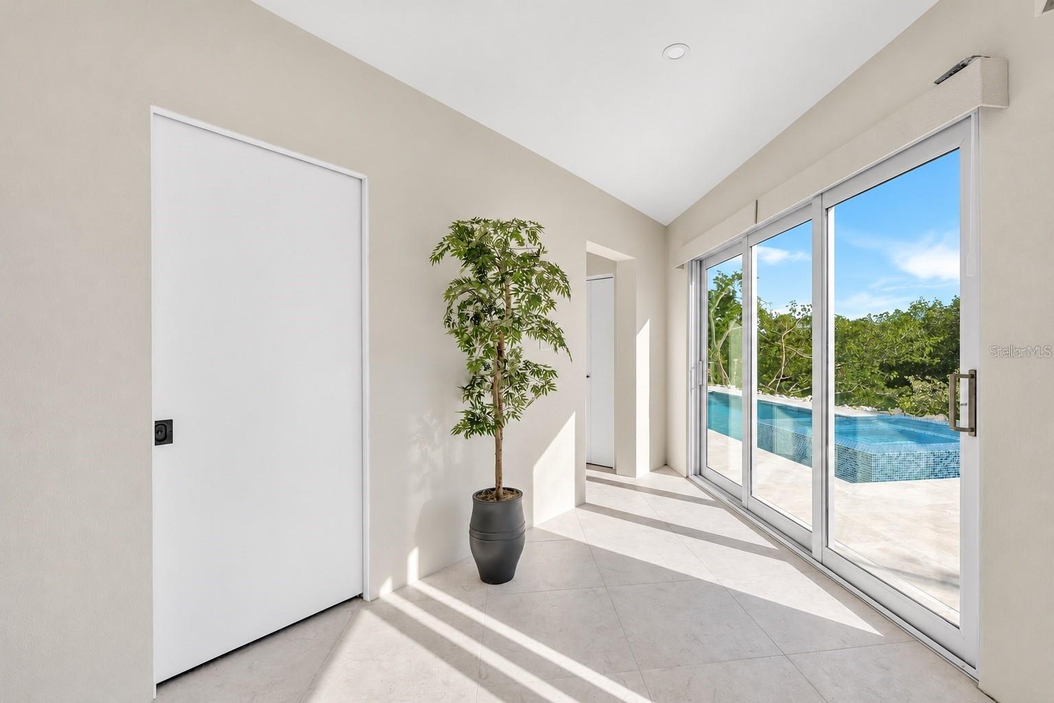A4707354 Property Photo