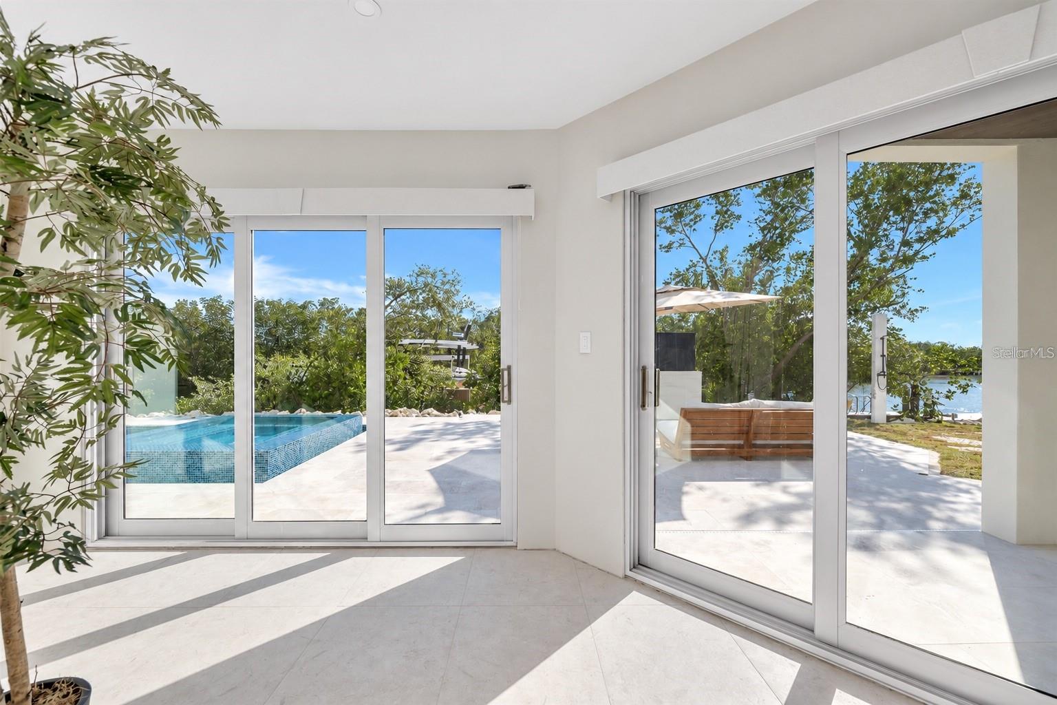A4707354 Property Photo