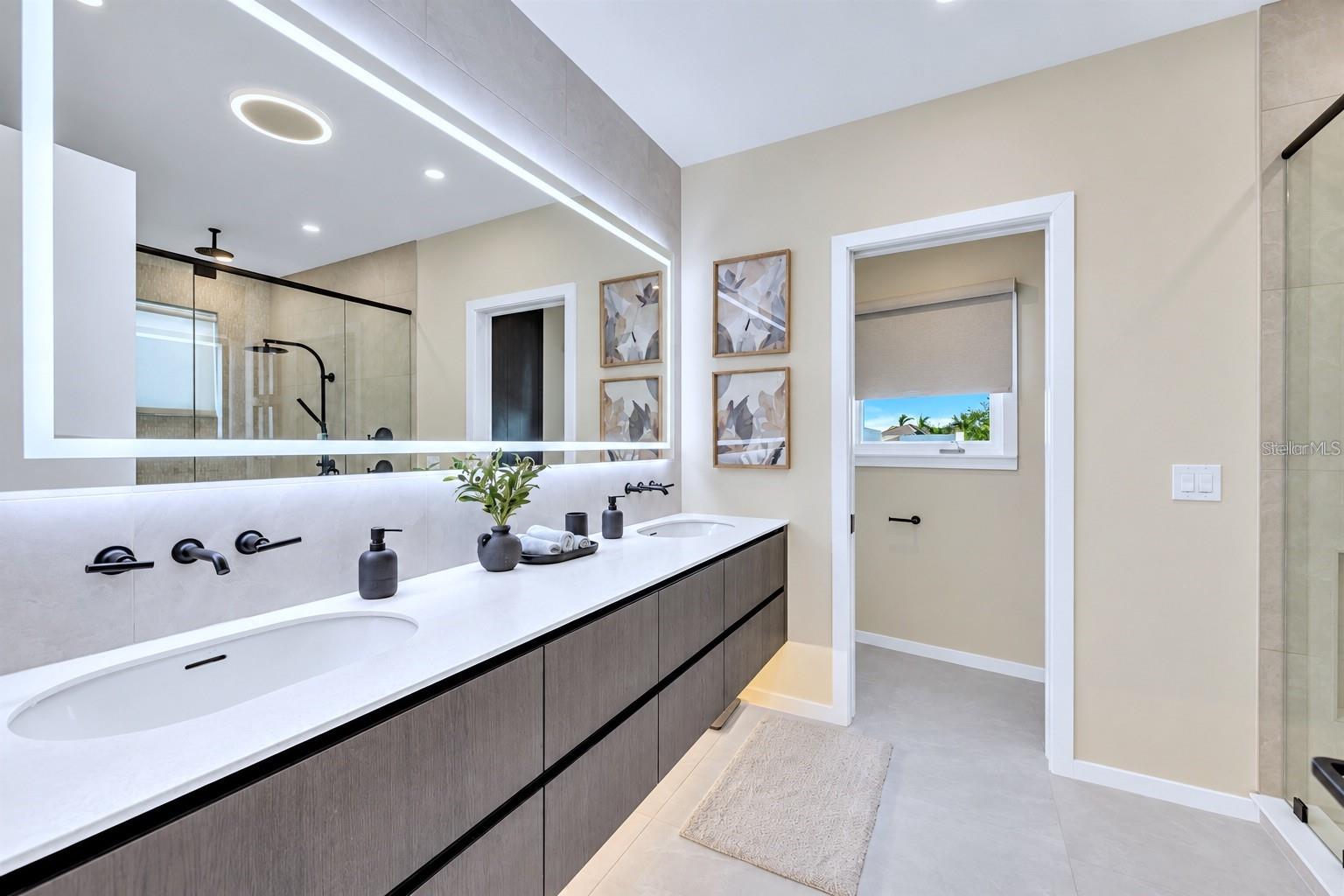 A4707354 Property Photo