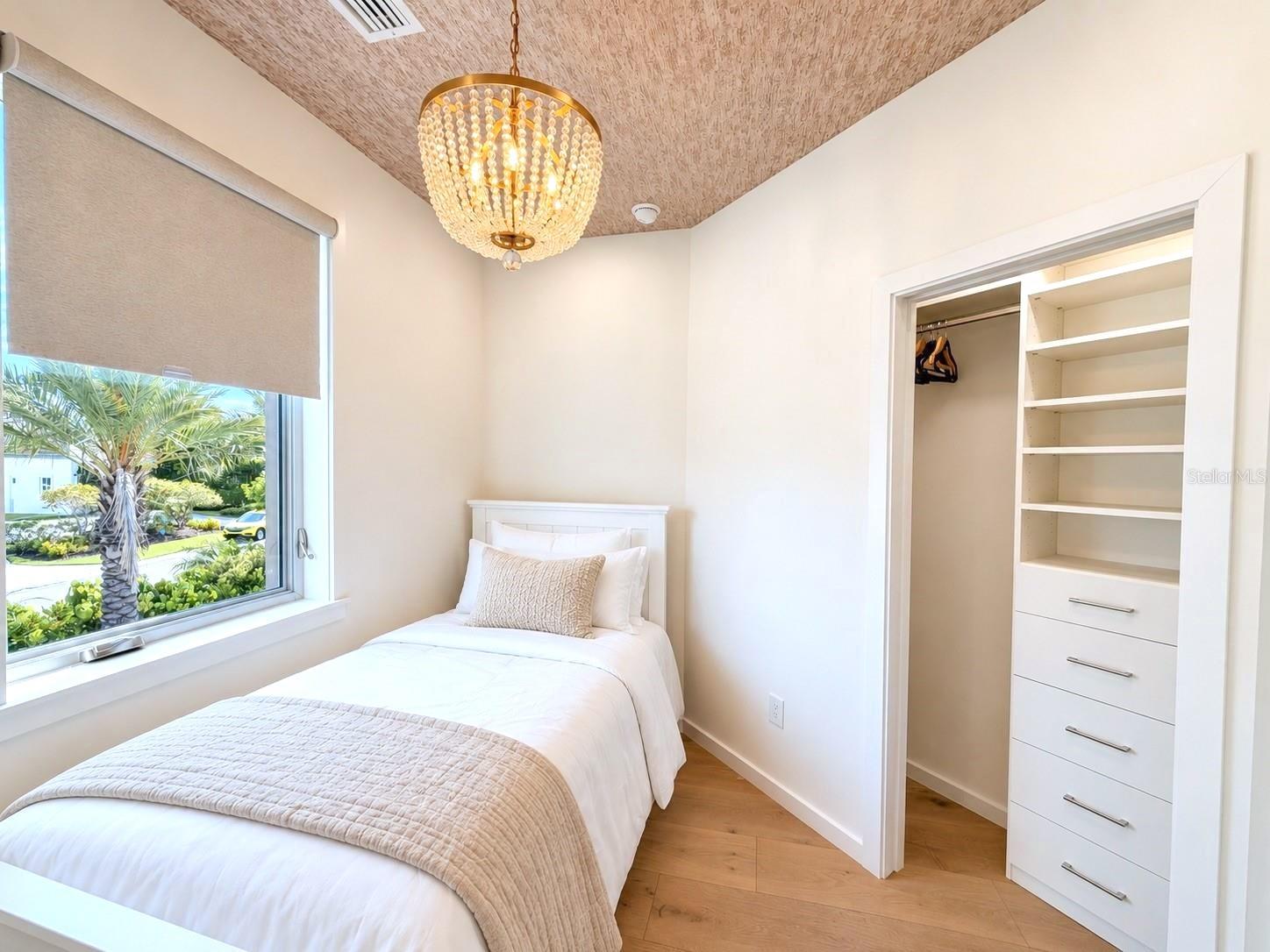 A4707354 Property Photo