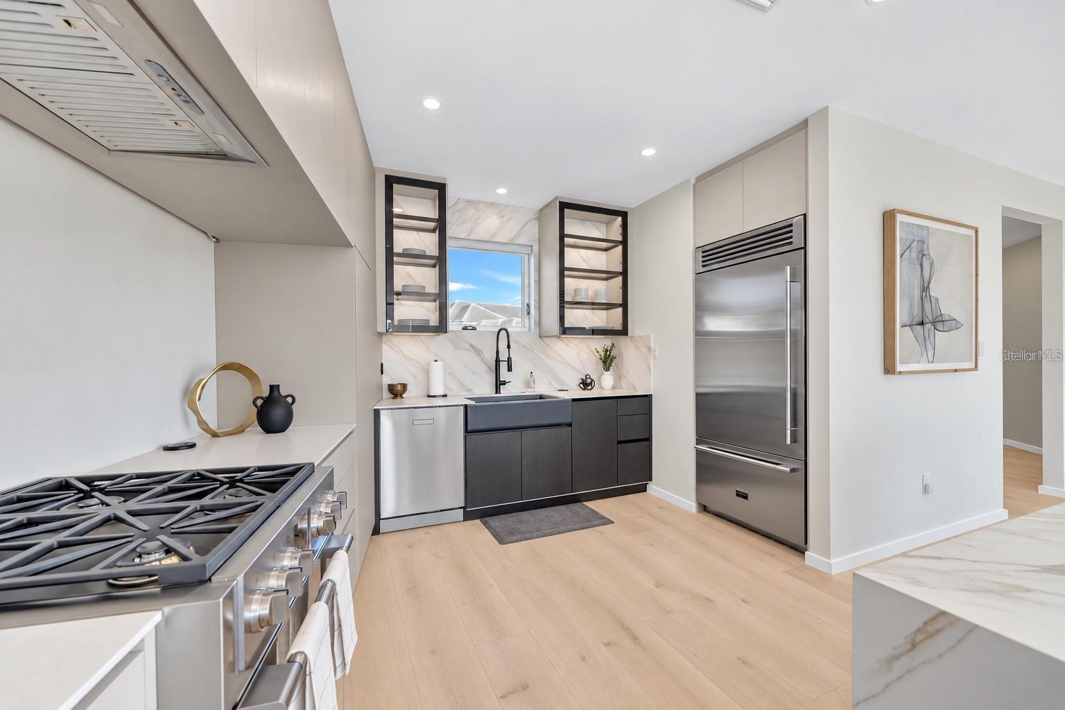 A4707354 Property Photo