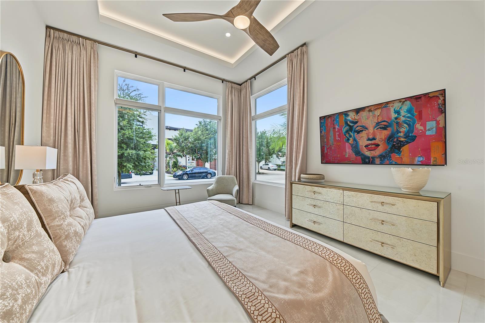 O6444760 Property Photo
