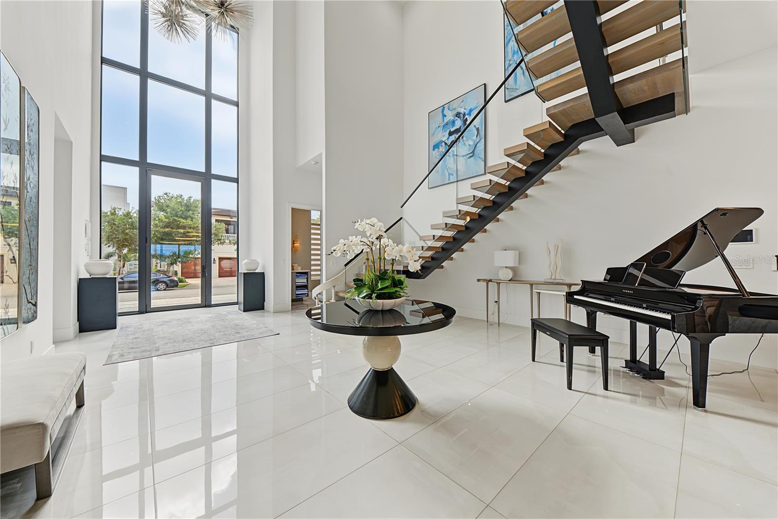 O6444760 Property Photo
