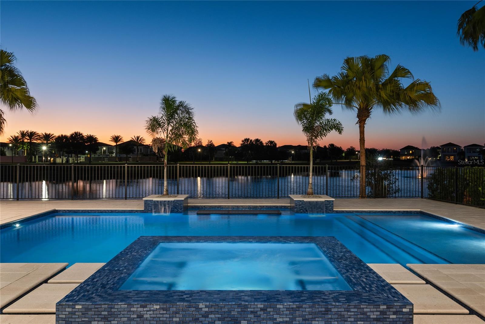 O6444760 Property Photo