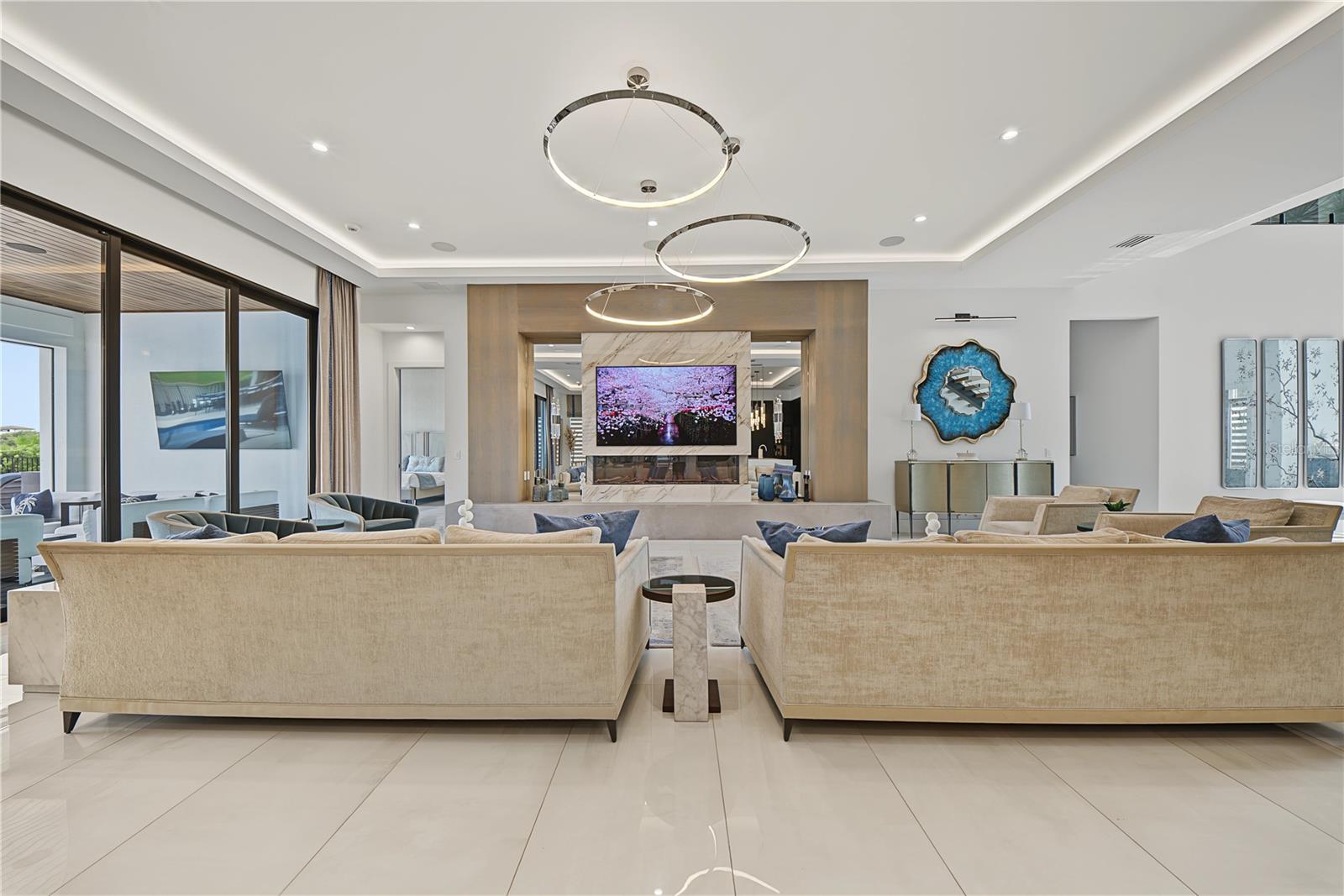 O6444760 Property Photo