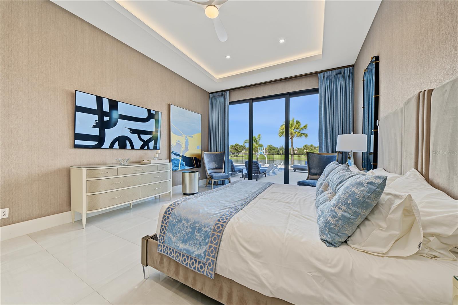 O6444760 Property Photo