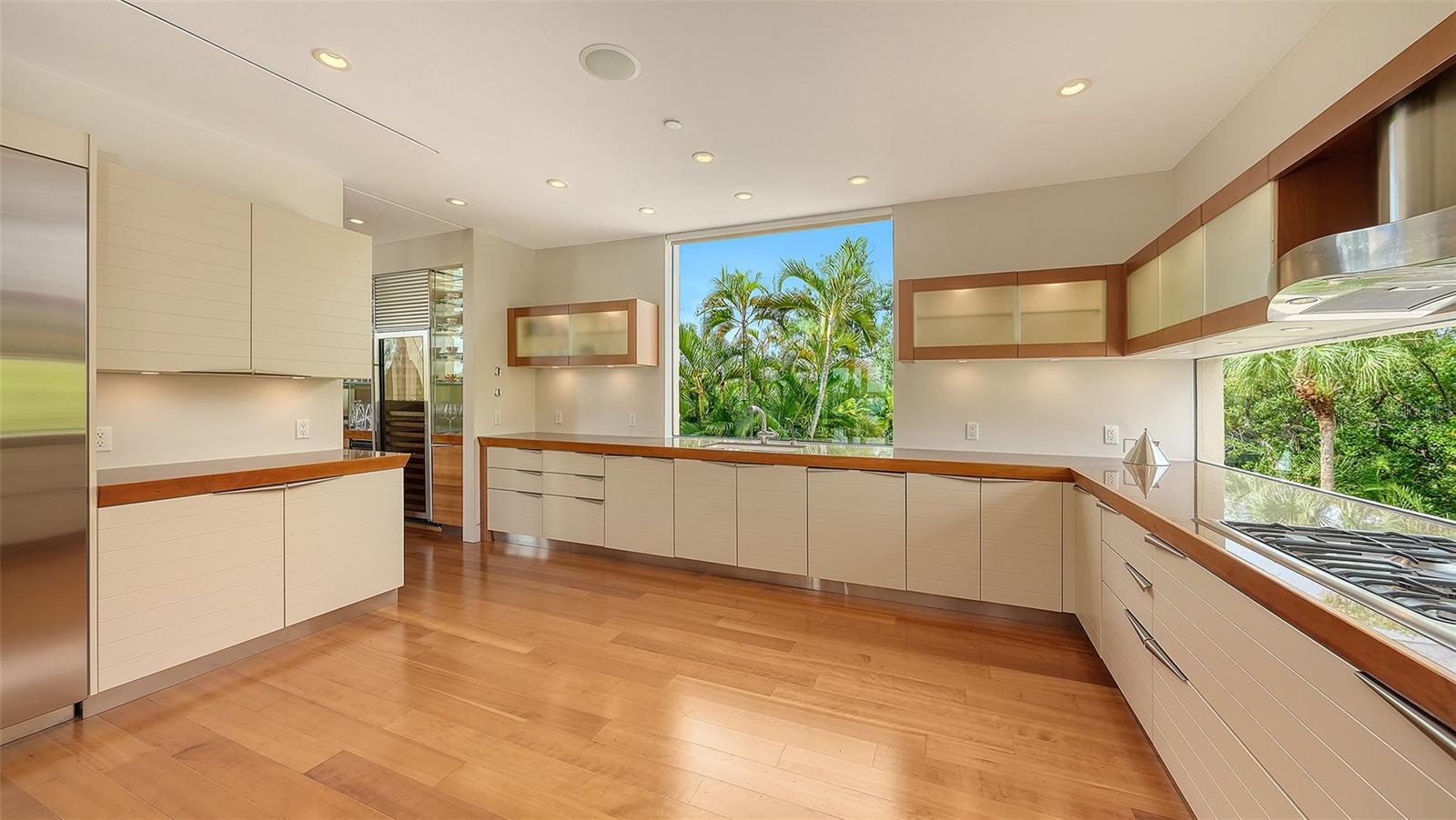 A4707514 Property Photo