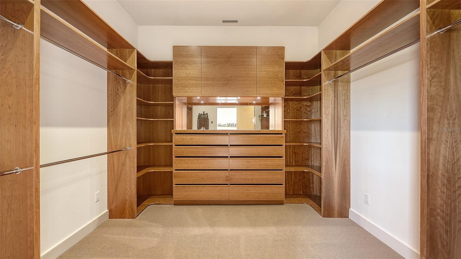 A4707514 Property Photo