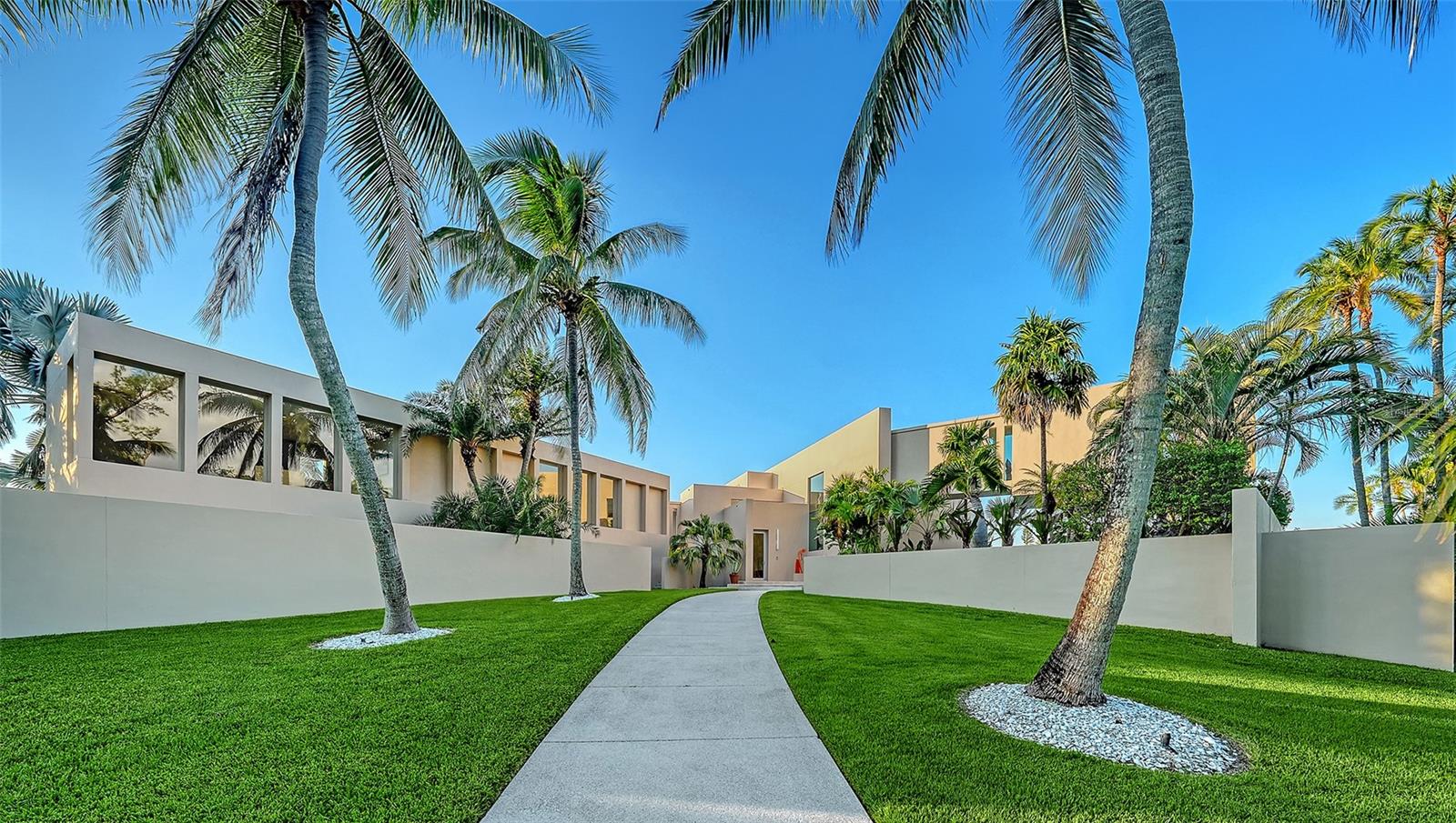 A4707514 Property Photo