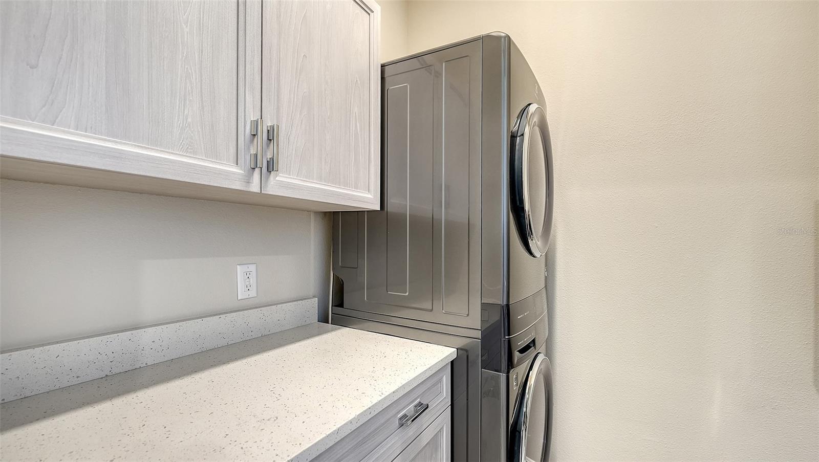 A4707515 Property Photo