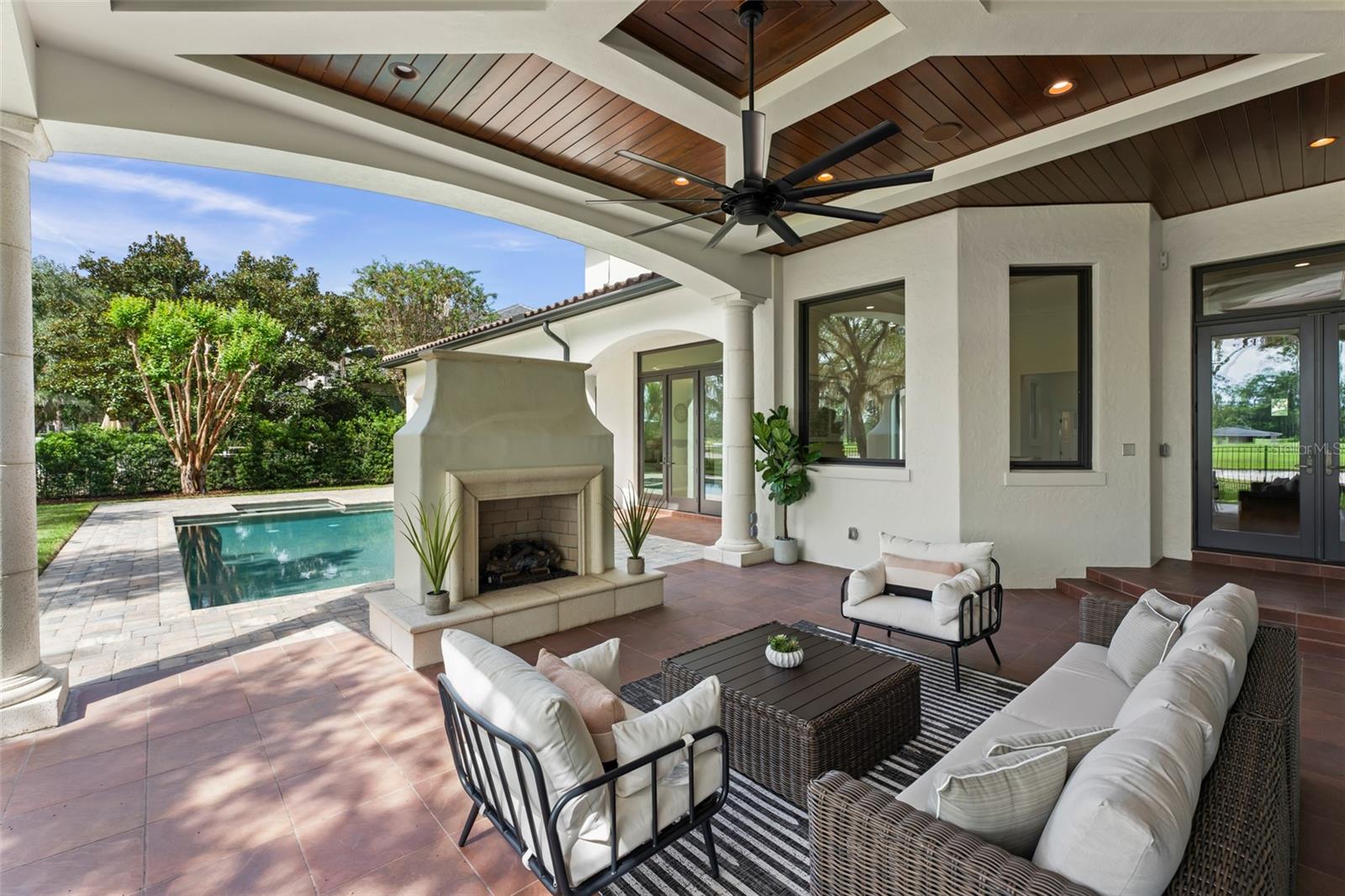 O6445177 Property Photo
