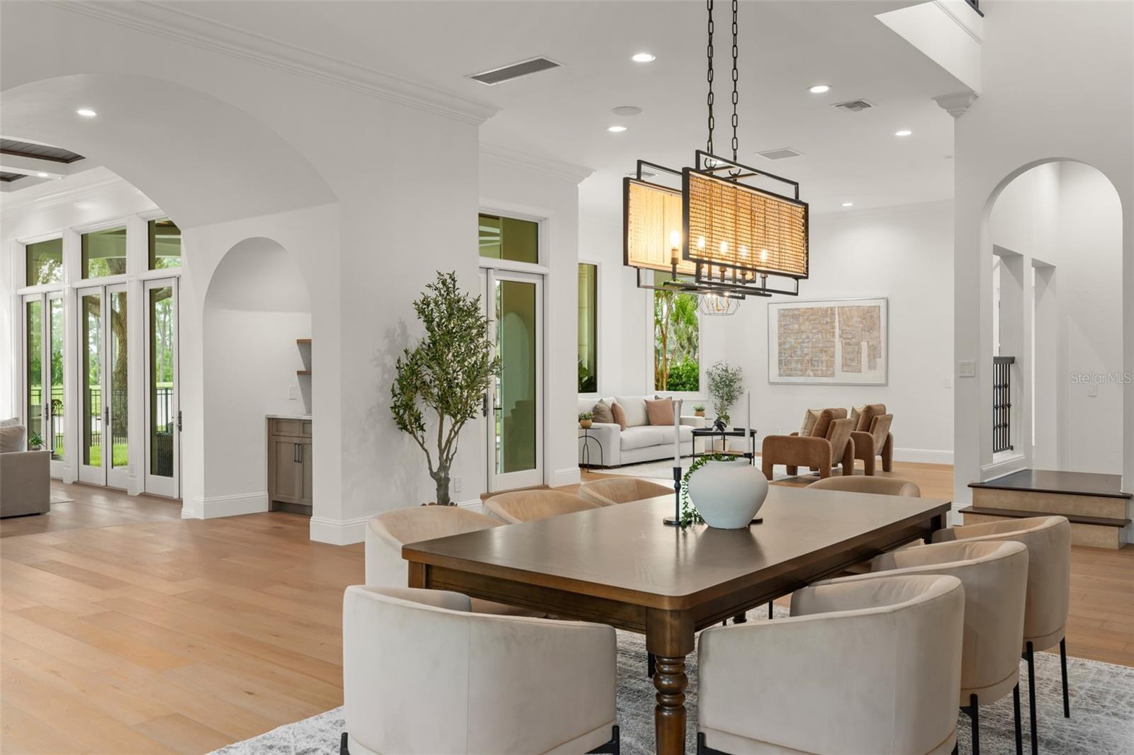 O6445177 Property Photo