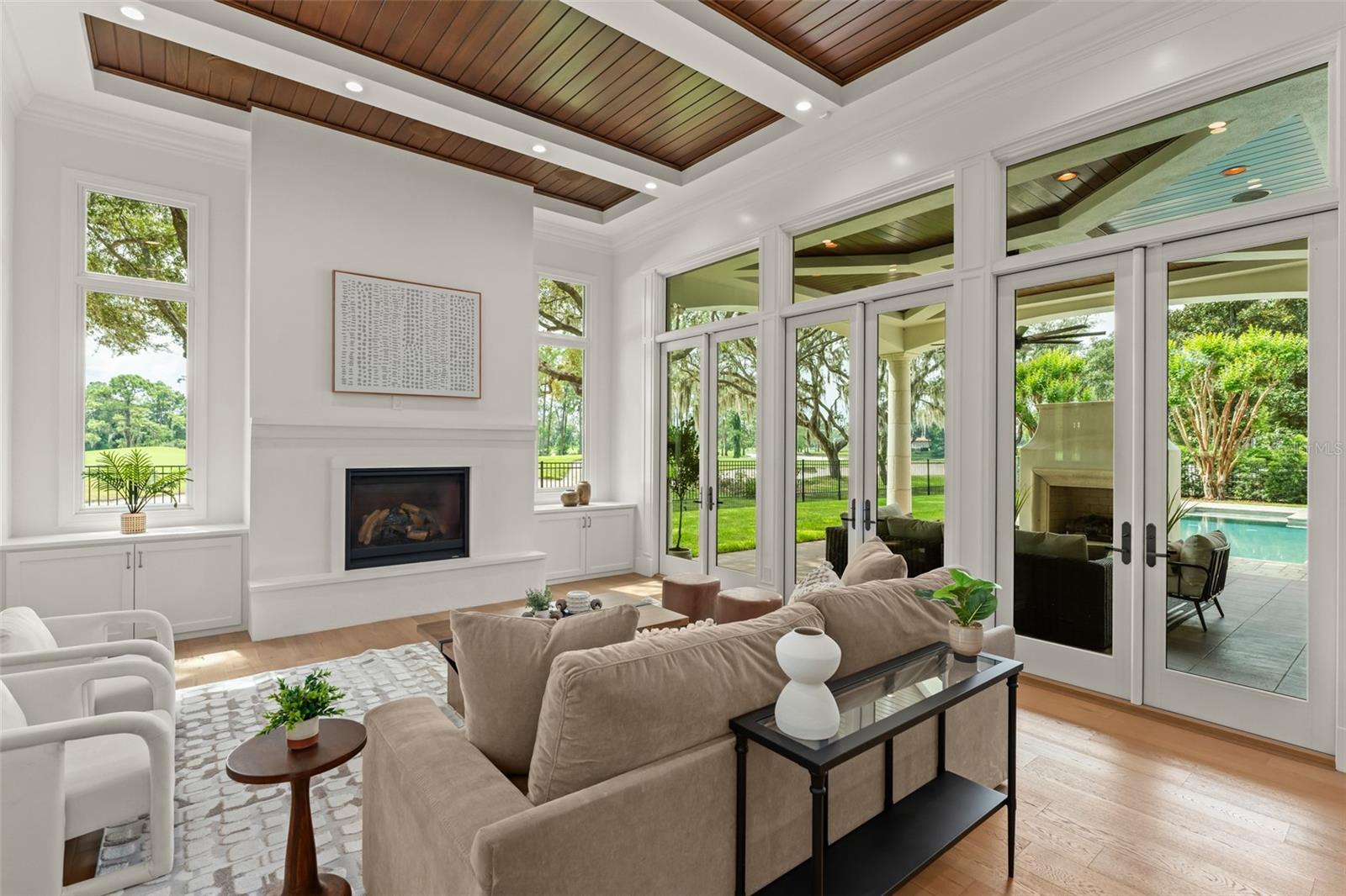 O6445177 Property Photo