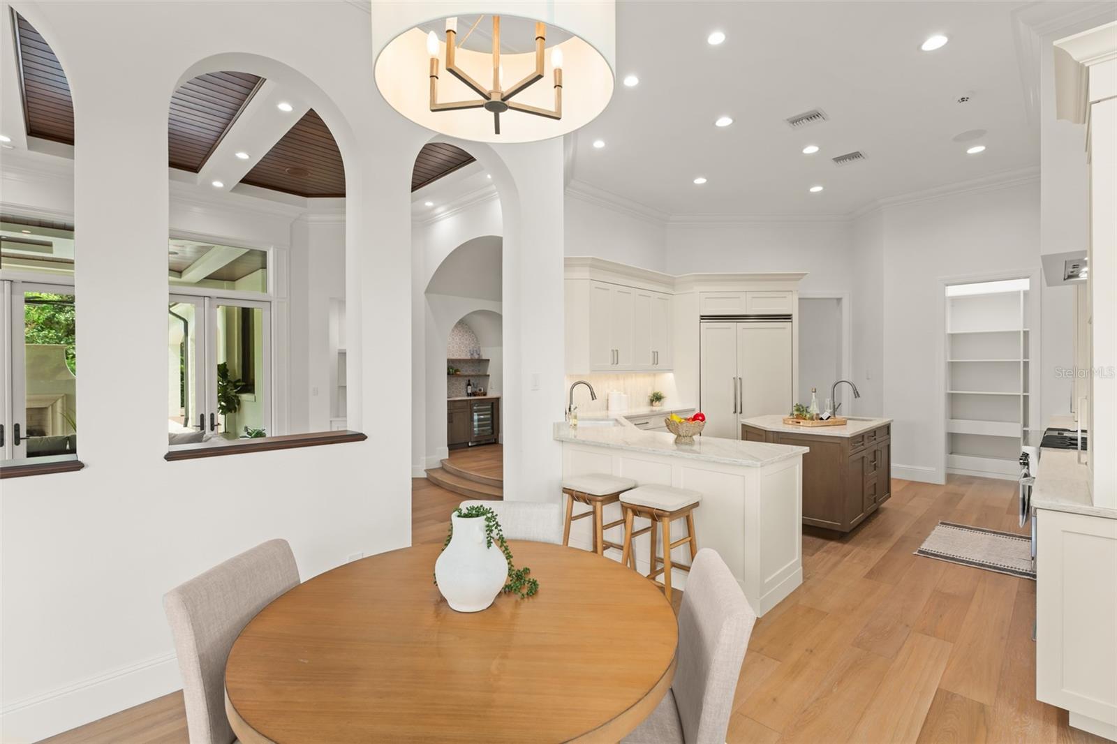 O6445177 Property Photo