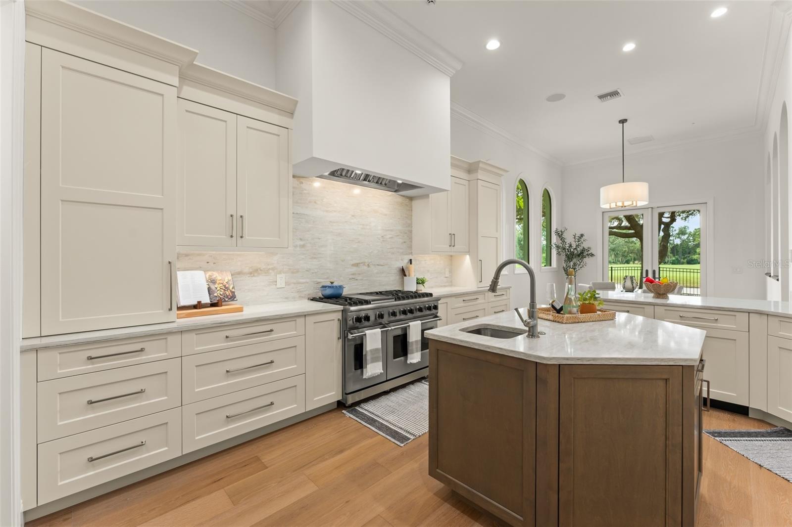 O6445177 Property Photo