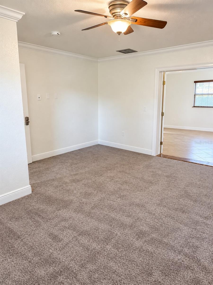 O6445436 Property Photo