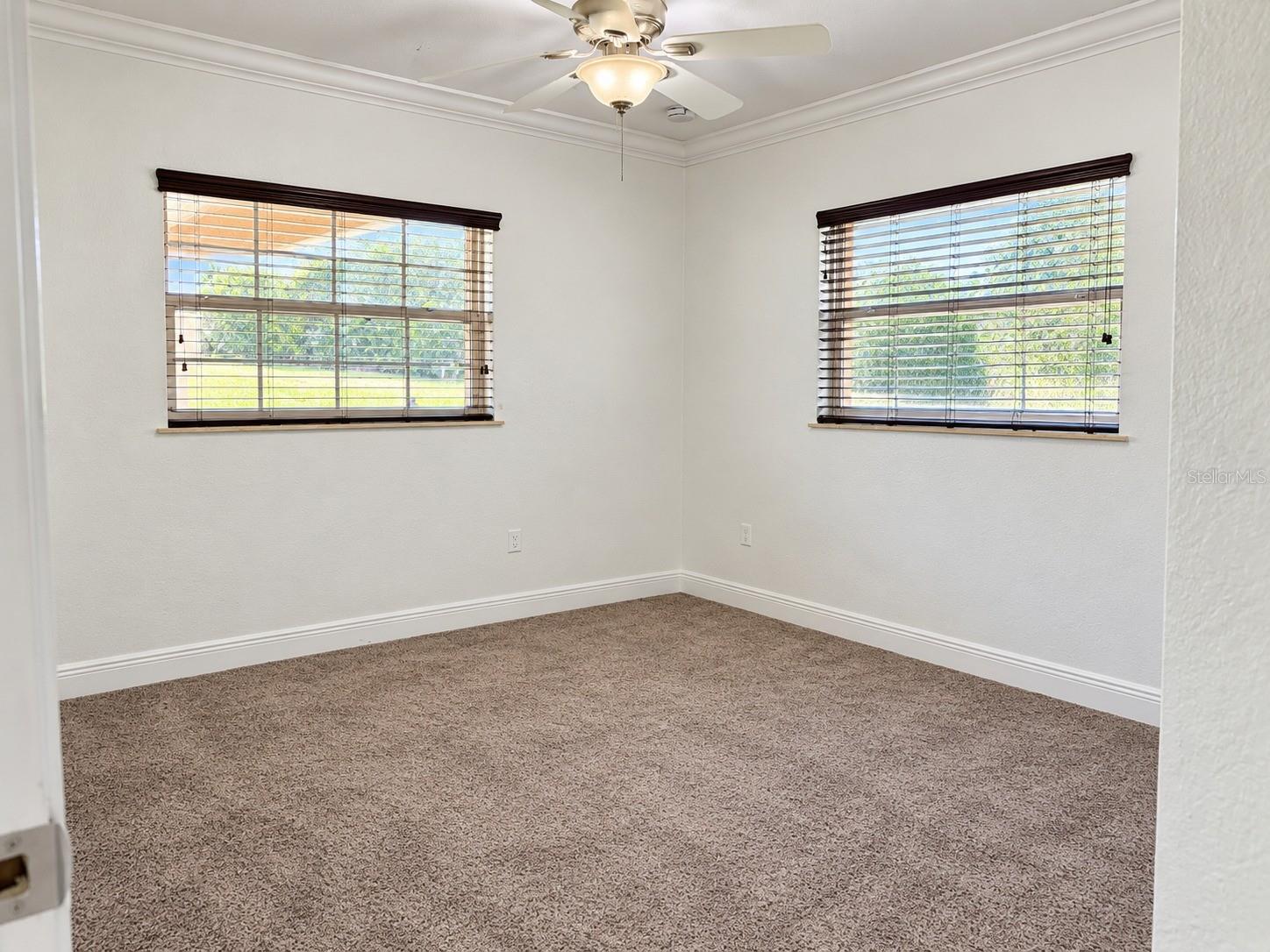 O6445436 Property Photo