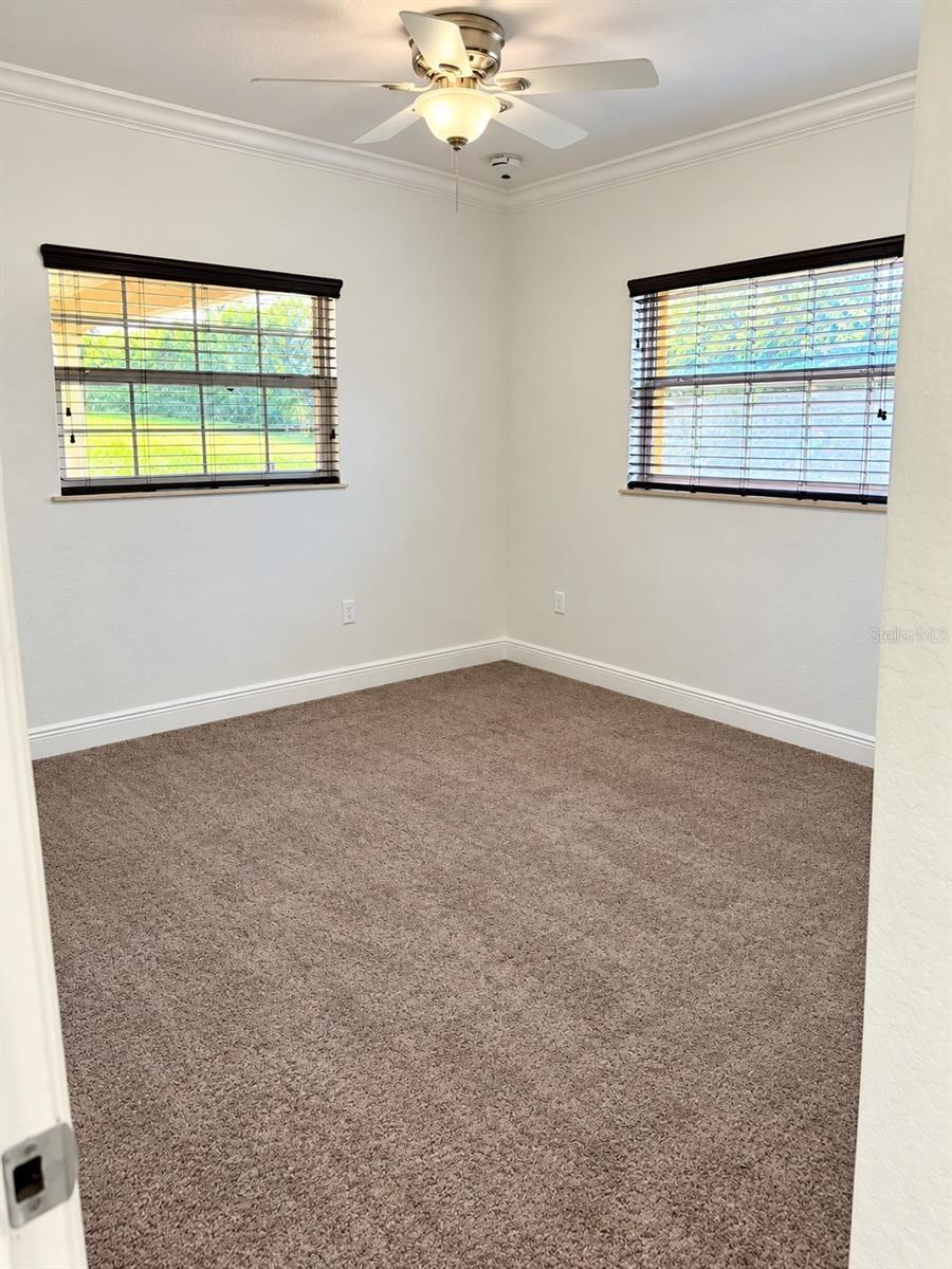 O6445436 Property Photo